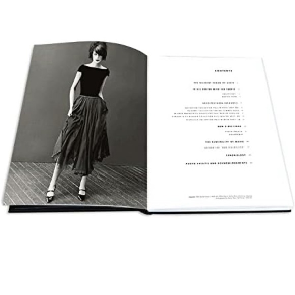 AKRIS HARD COVER COFFEE TABLE BOOK - Picture 3 of 9
